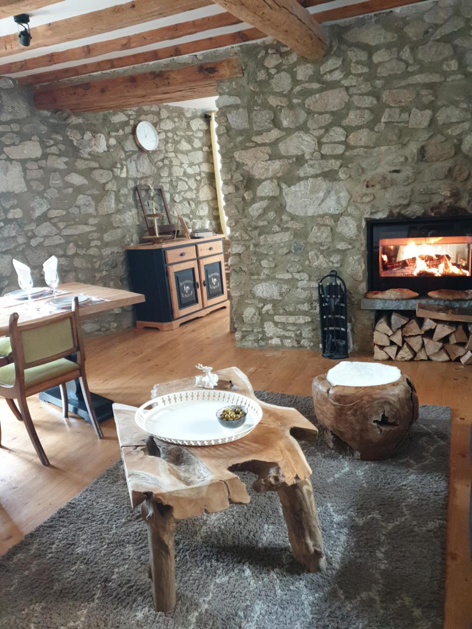 Hotel La Petite Chapelle Font-Romeu-Odeillo-Via Esterno foto