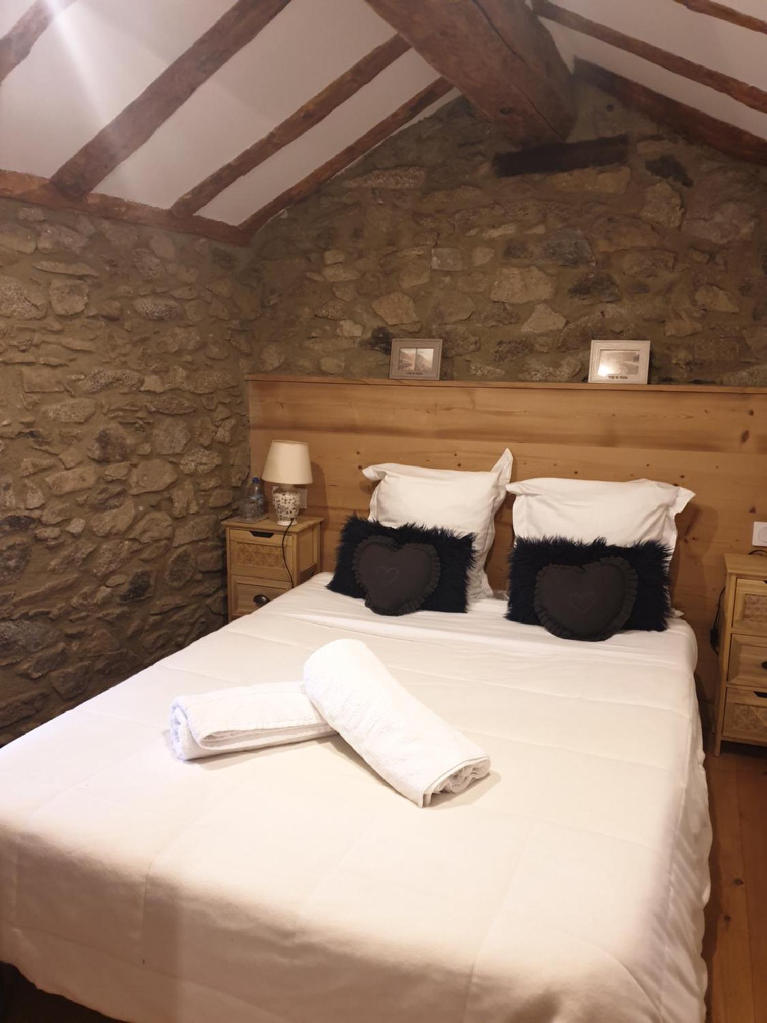 Hotel La Petite Chapelle Font-Romeu-Odeillo-Via Esterno foto
